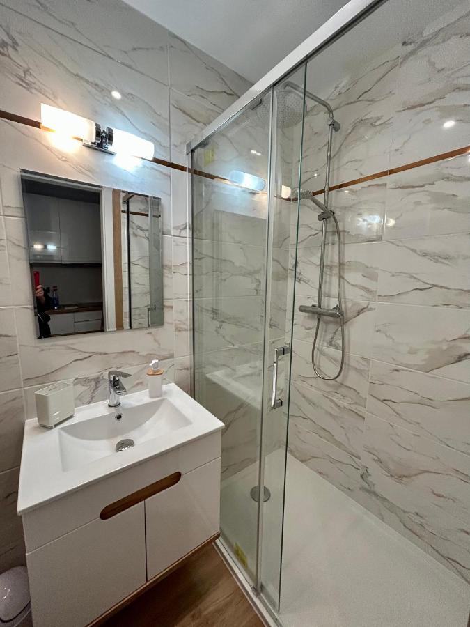 Apartamenty Pl. Wolnosci 6 포즈난 외부 사진